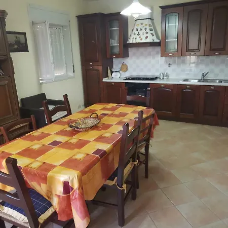 Sole Terra E Mare Casa Chiara 度假居 *